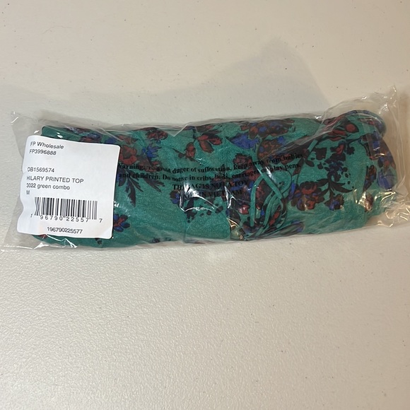 Free People Hilary Printed Top NWT - Picture 6 of 12